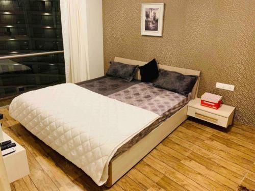 Homestays At Rajhans Belliza Near Airport Surat Eksteriør billede